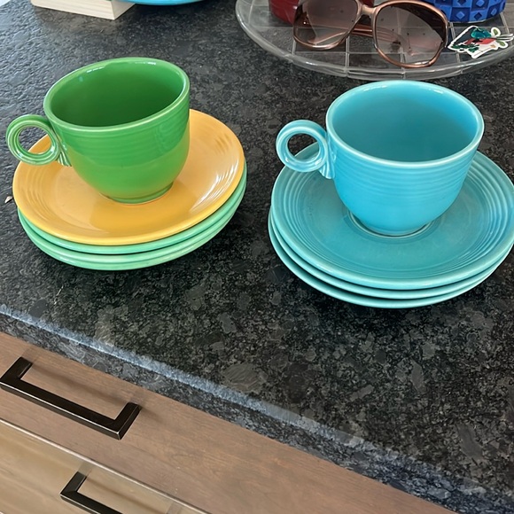 Fiesta Fiestaware lot of Vintage 6” Saucers & Teacups - Picture 1 of 5